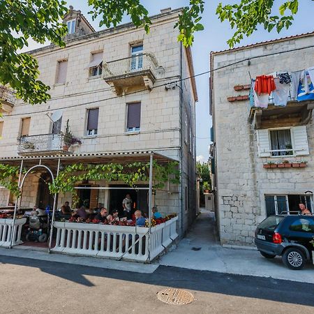 Apartment Rustik Kastela Exterior photo